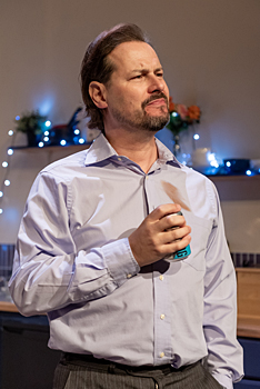 Beginning
      (Beginnings_Dress_007.jpg)