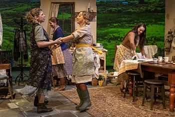 Dancing_at_Lughnasa_-_2025
      (DancingatLughnasa_Dress_002.jpg)