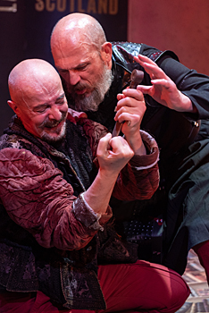 Doctor_Faustus_-_2025
(DoctorFaustus_Dress_035.jpg)